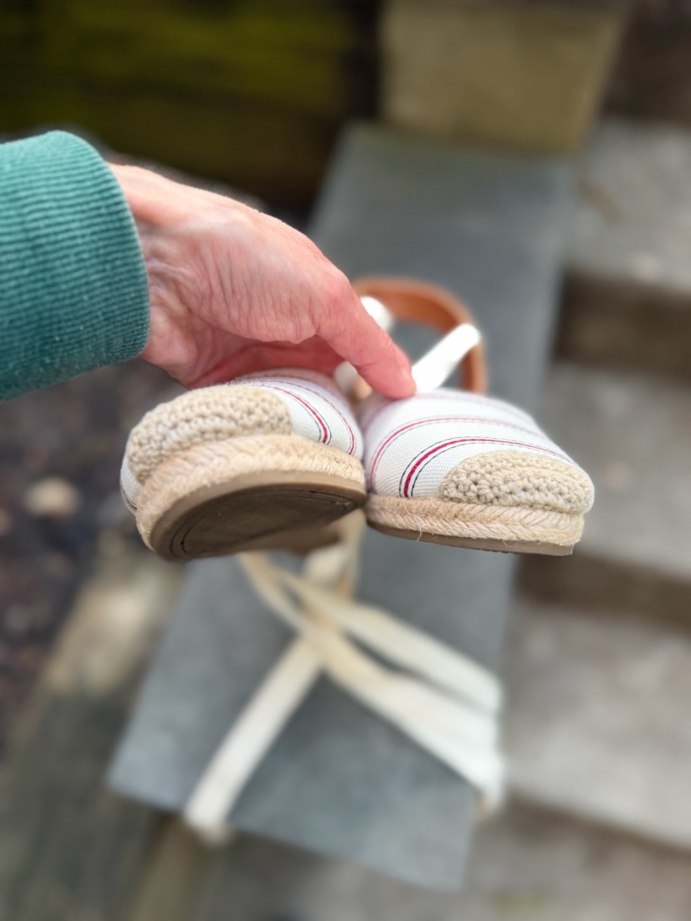 Lovely GUC Tommy Hilfiger espadrille sandals - Picture 3 of 5